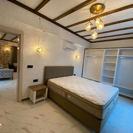 Hotel Mustafa *
